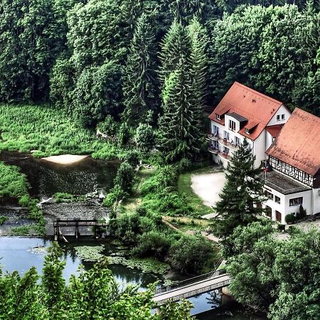 Hotel-Gasthof Neumuehle Kreenheinstetten Ngoại thất bức ảnh