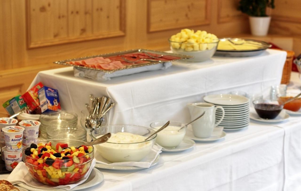 Hotel-Gasthof Neumuehle Kreenheinstetten Ngoại thất bức ảnh