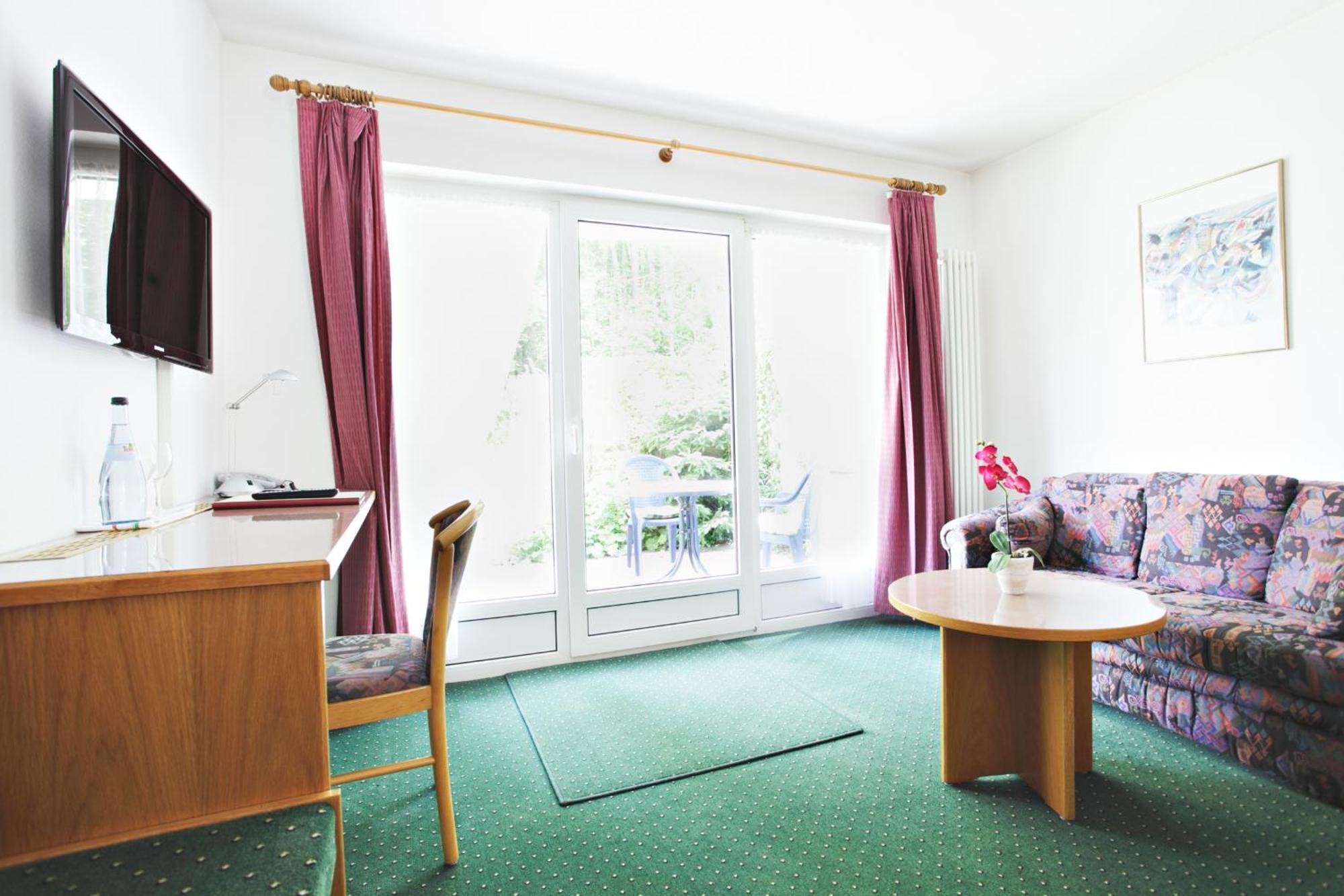 Hotel-Gasthof Neumuehle Kreenheinstetten Phòng bức ảnh